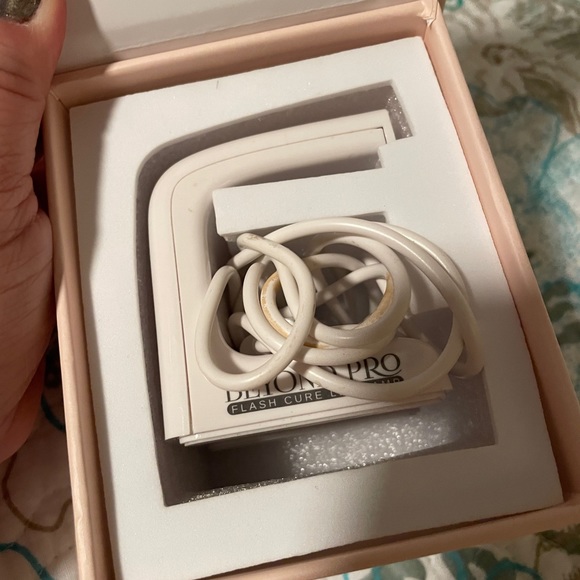 Kiara Sky - Beyond Pro Cure Lamp - Picture 2 of 8